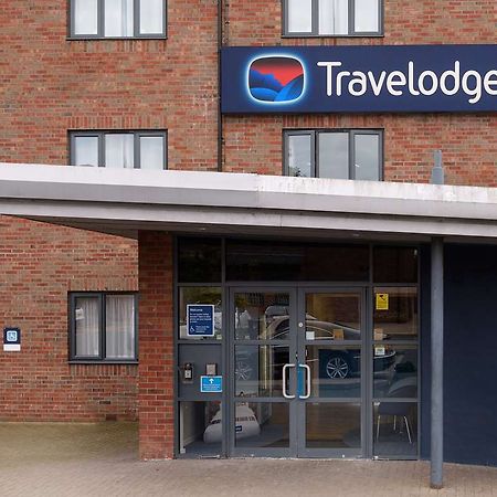 Travelodge Leeds Colton Гарфорт Екстер'єр фото